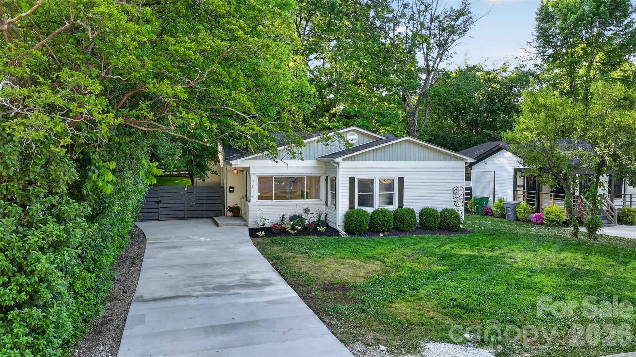 1816 Anderson Street — Charlotte