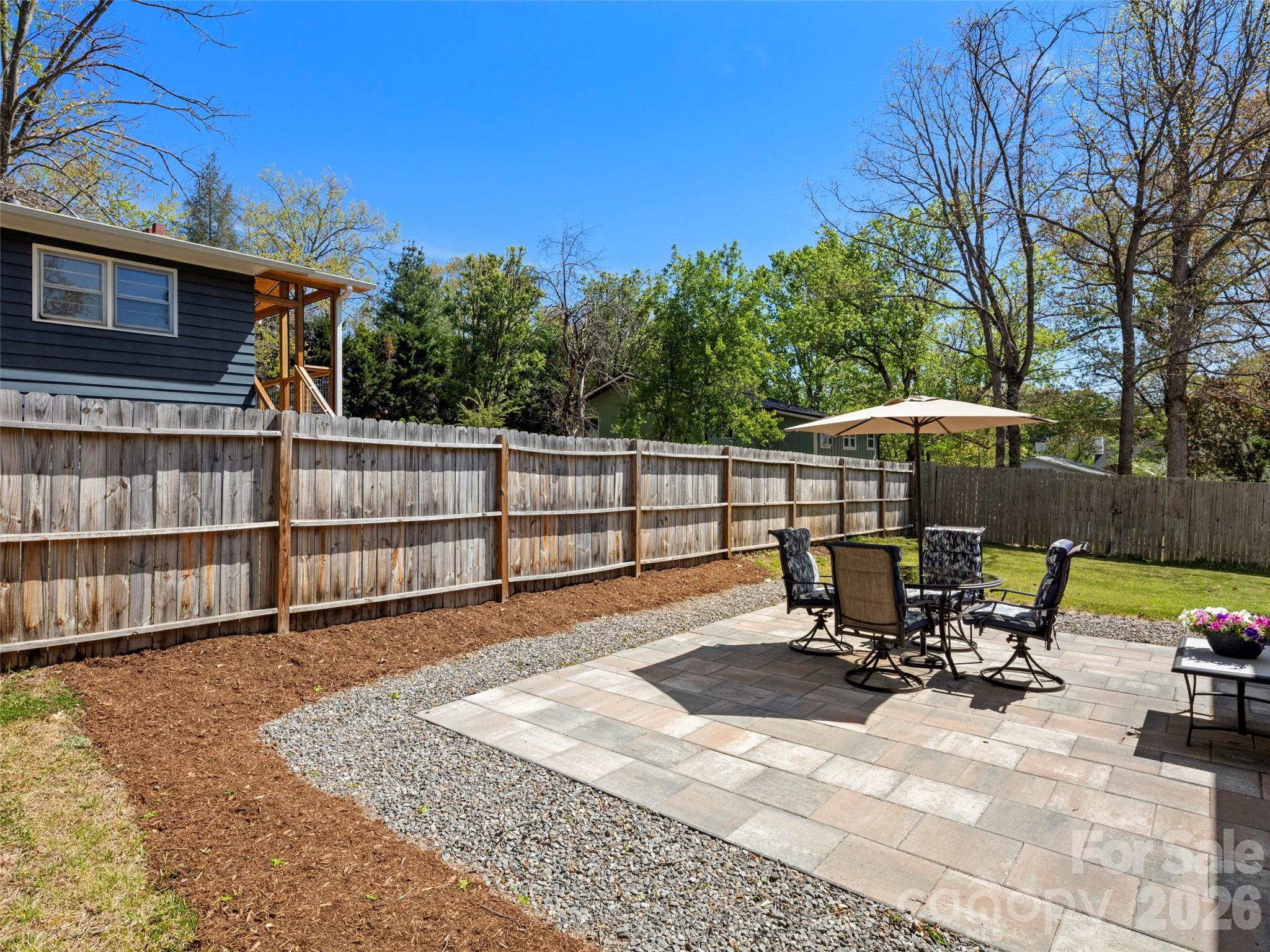 14 Avena Street — Black Mountain