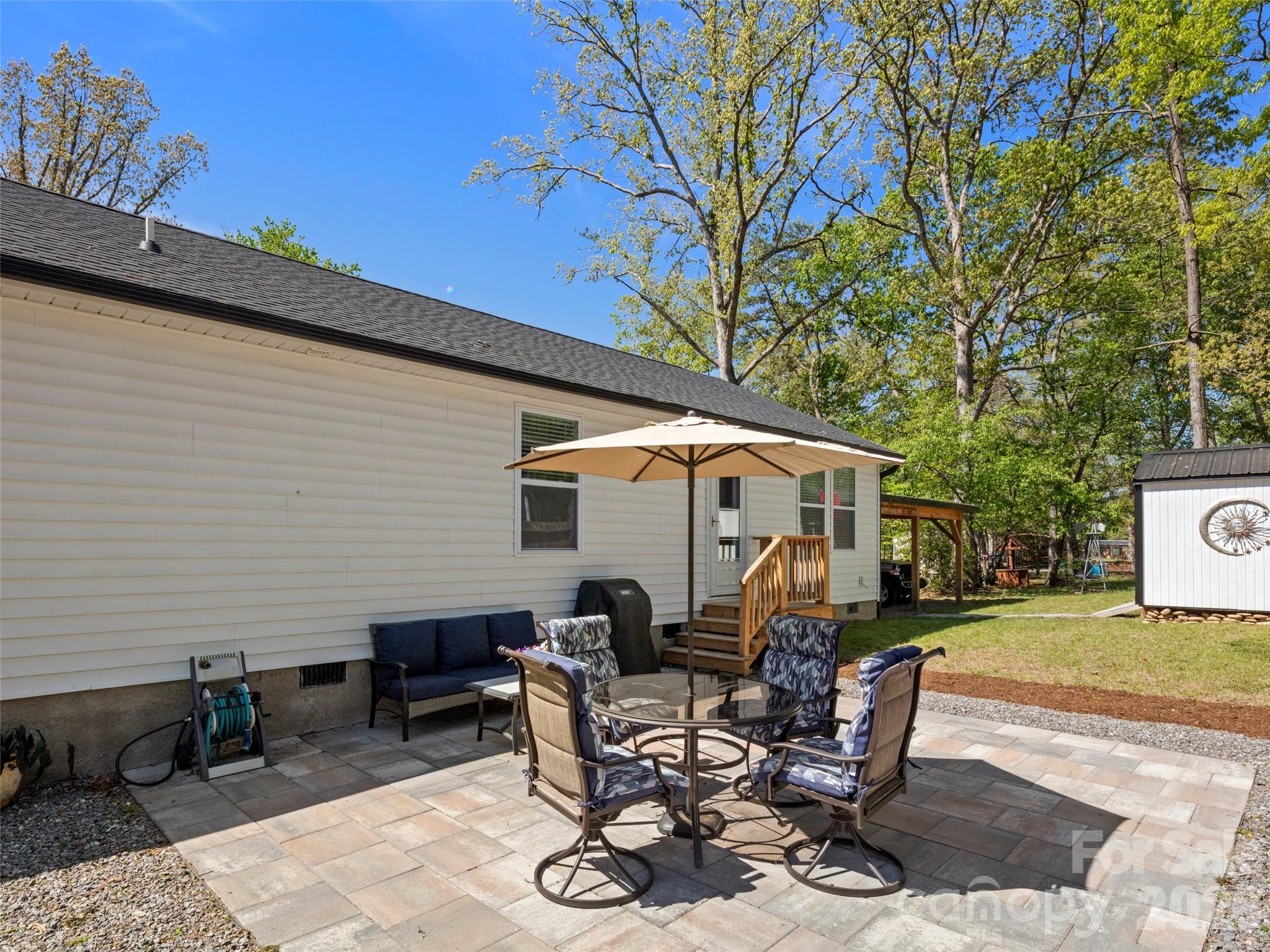14 Avena Street — Black Mountain