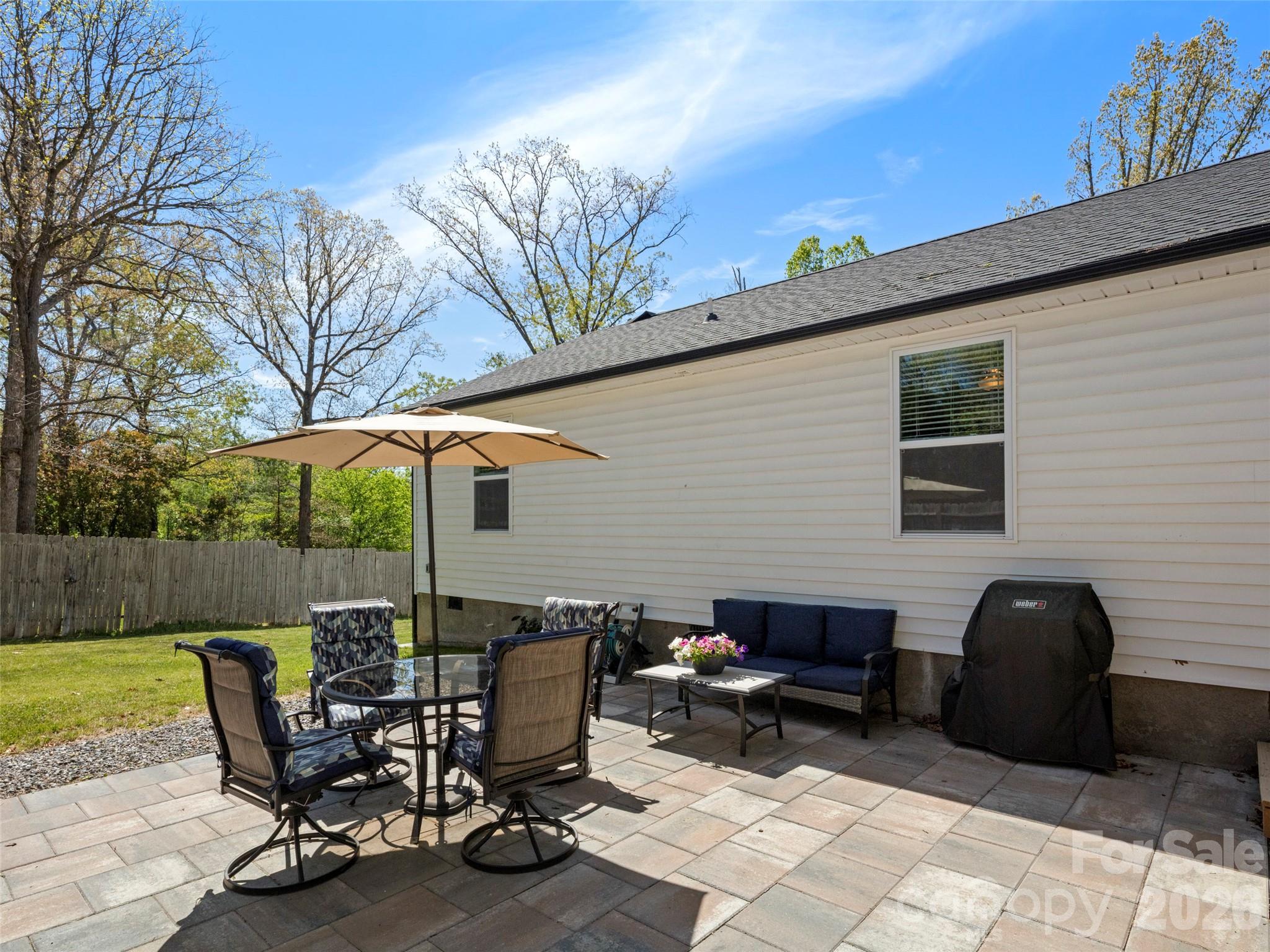 14 Avena Street — Black Mountain