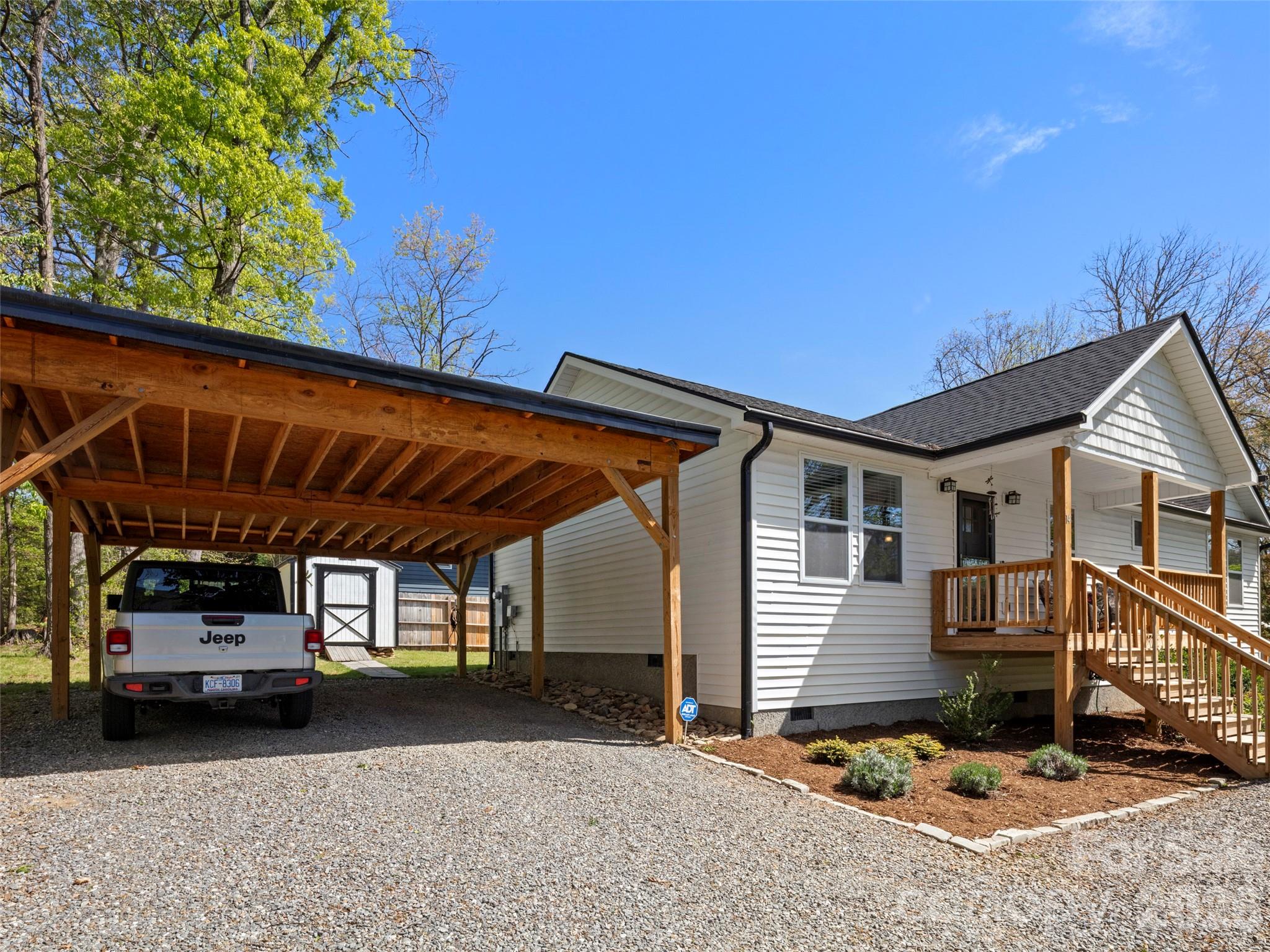 14 Avena Street — Black Mountain