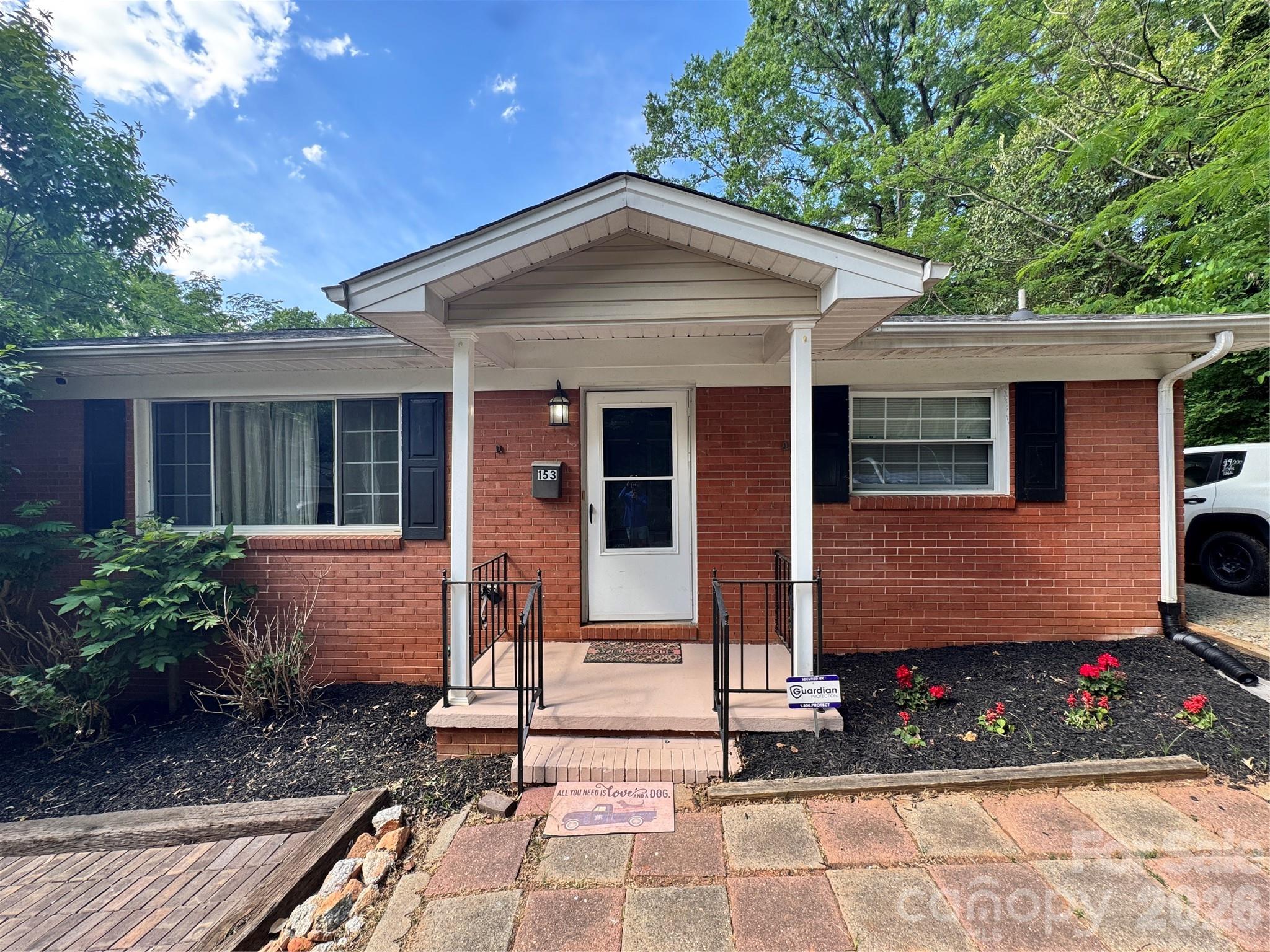 153 American Avenue NE — Concord