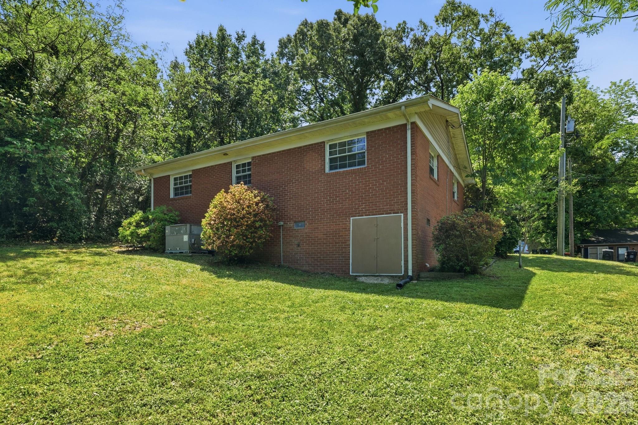 153 American Avenue NE — Concord