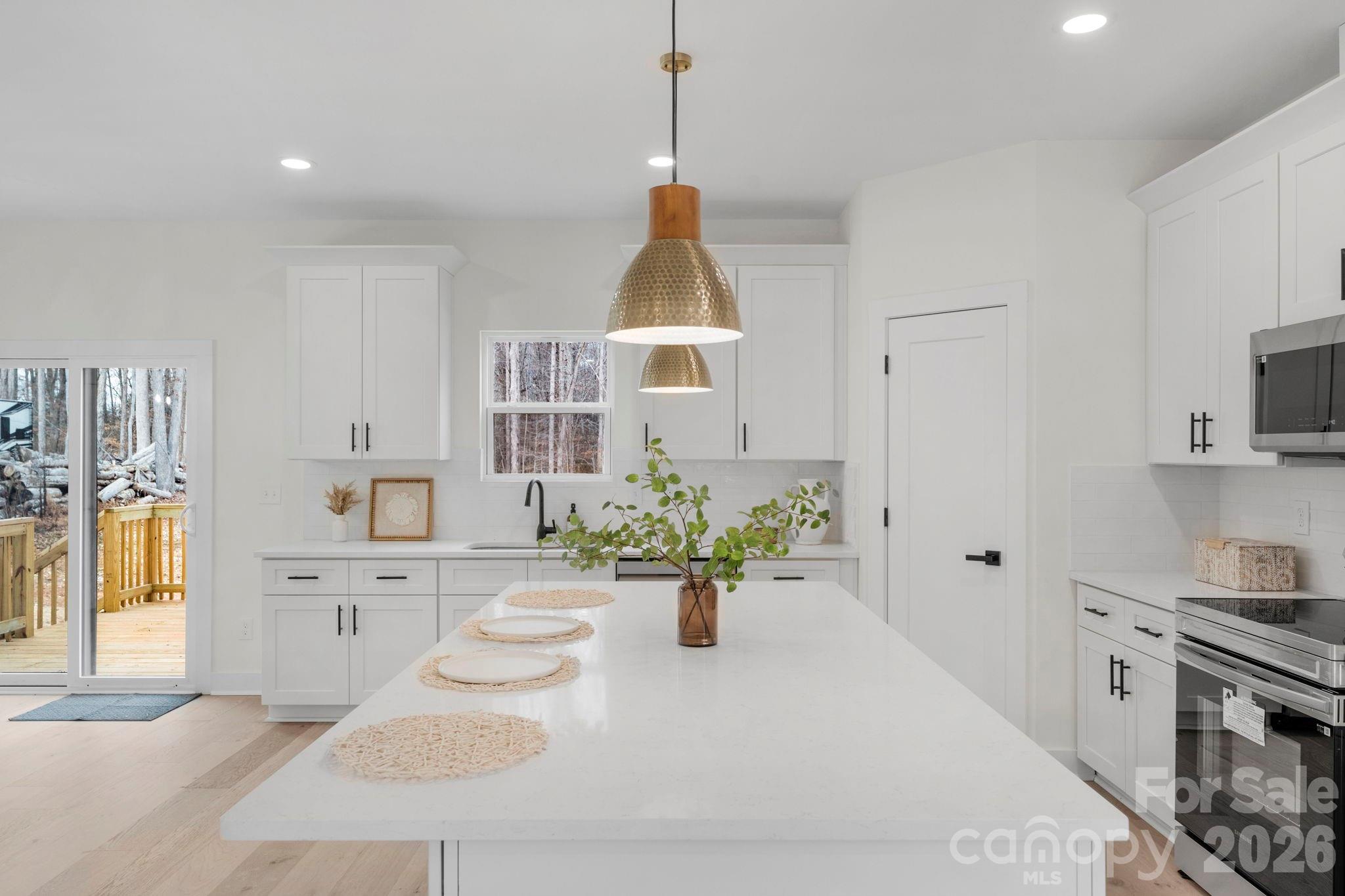 5002 Parkwood School Road — Waxhaw