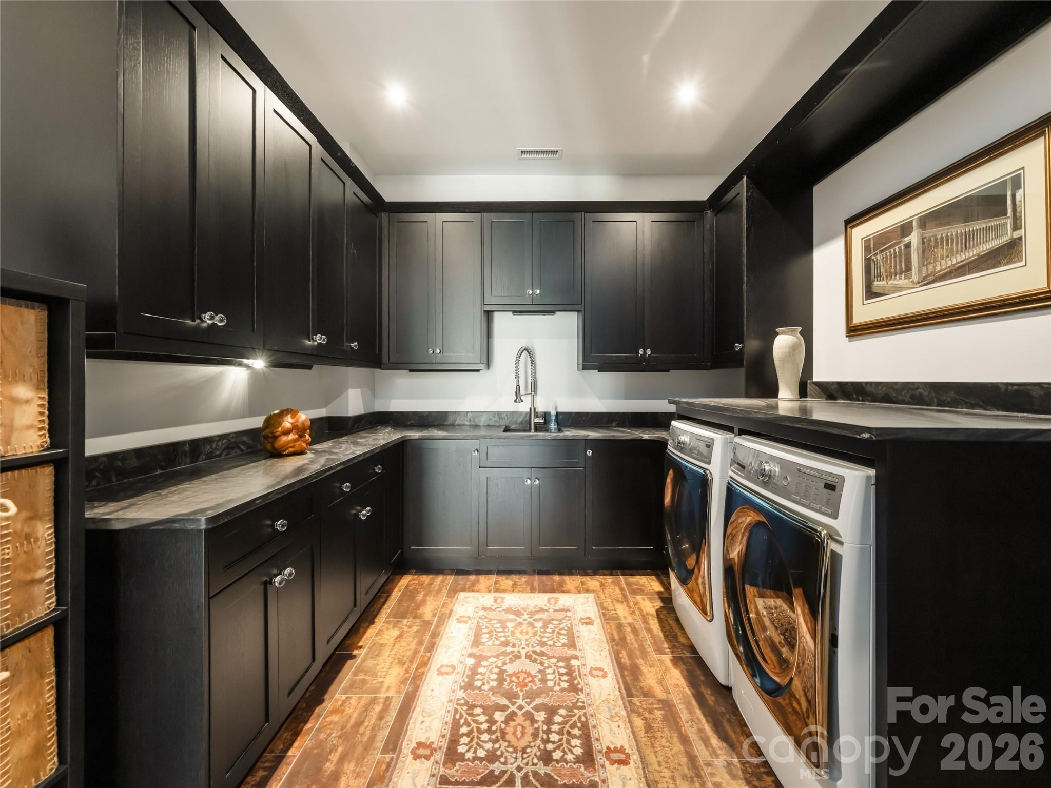 32 Brookline Drive — Asheville