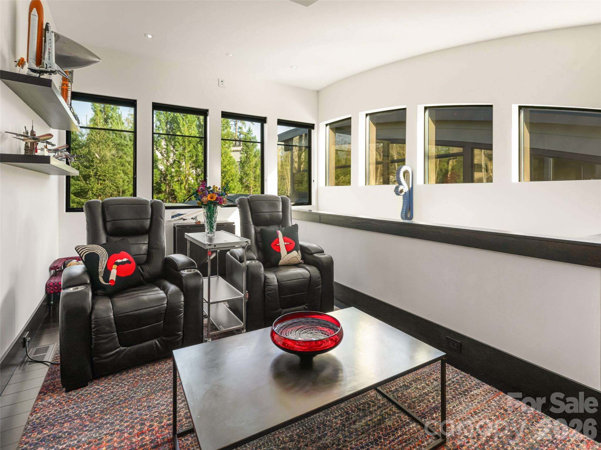 32 Brookline Drive — Asheville