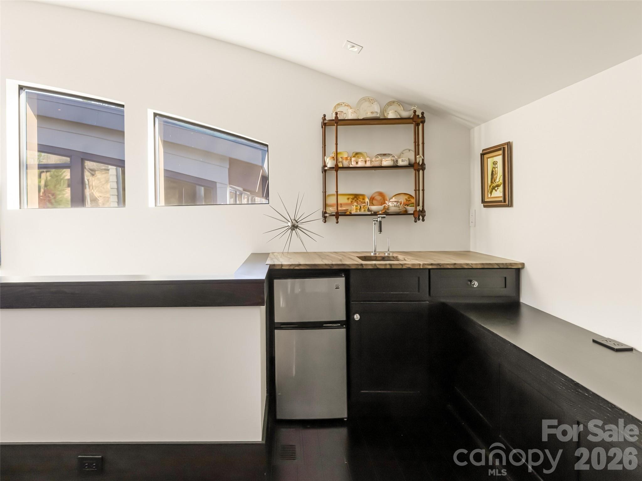 32 Brookline Drive — Asheville