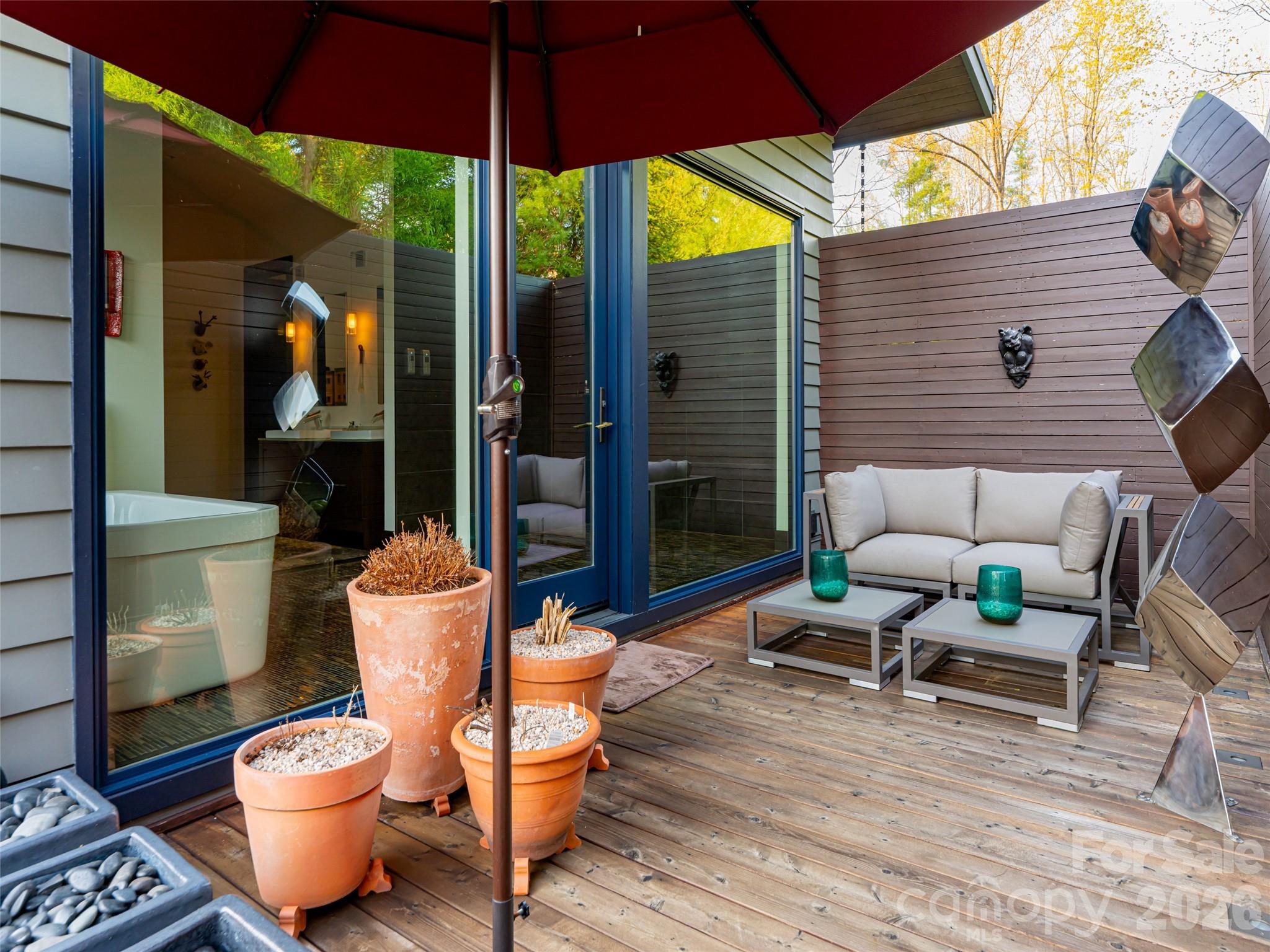 32 Brookline Drive — Asheville