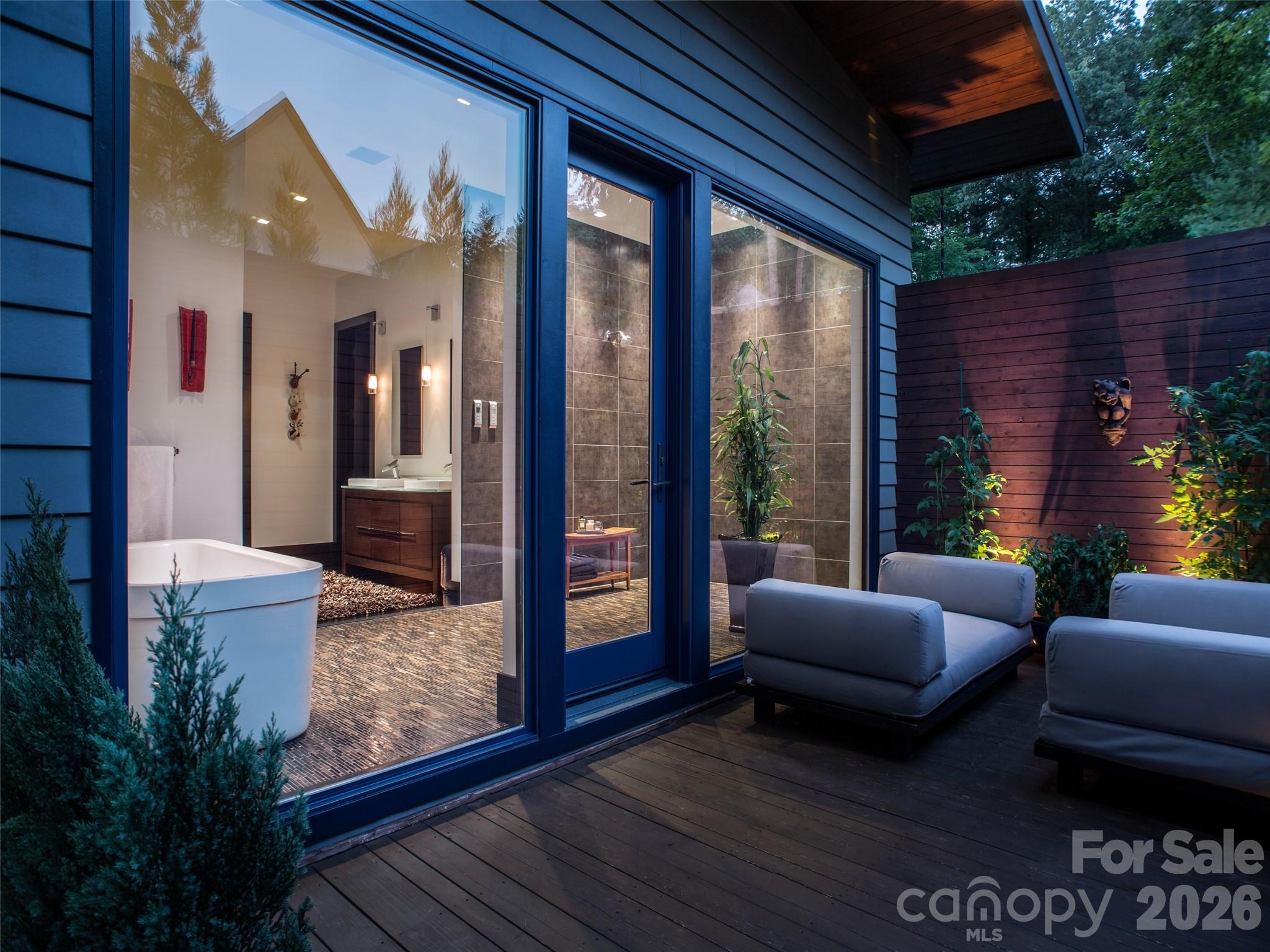 32 Brookline Drive — Asheville