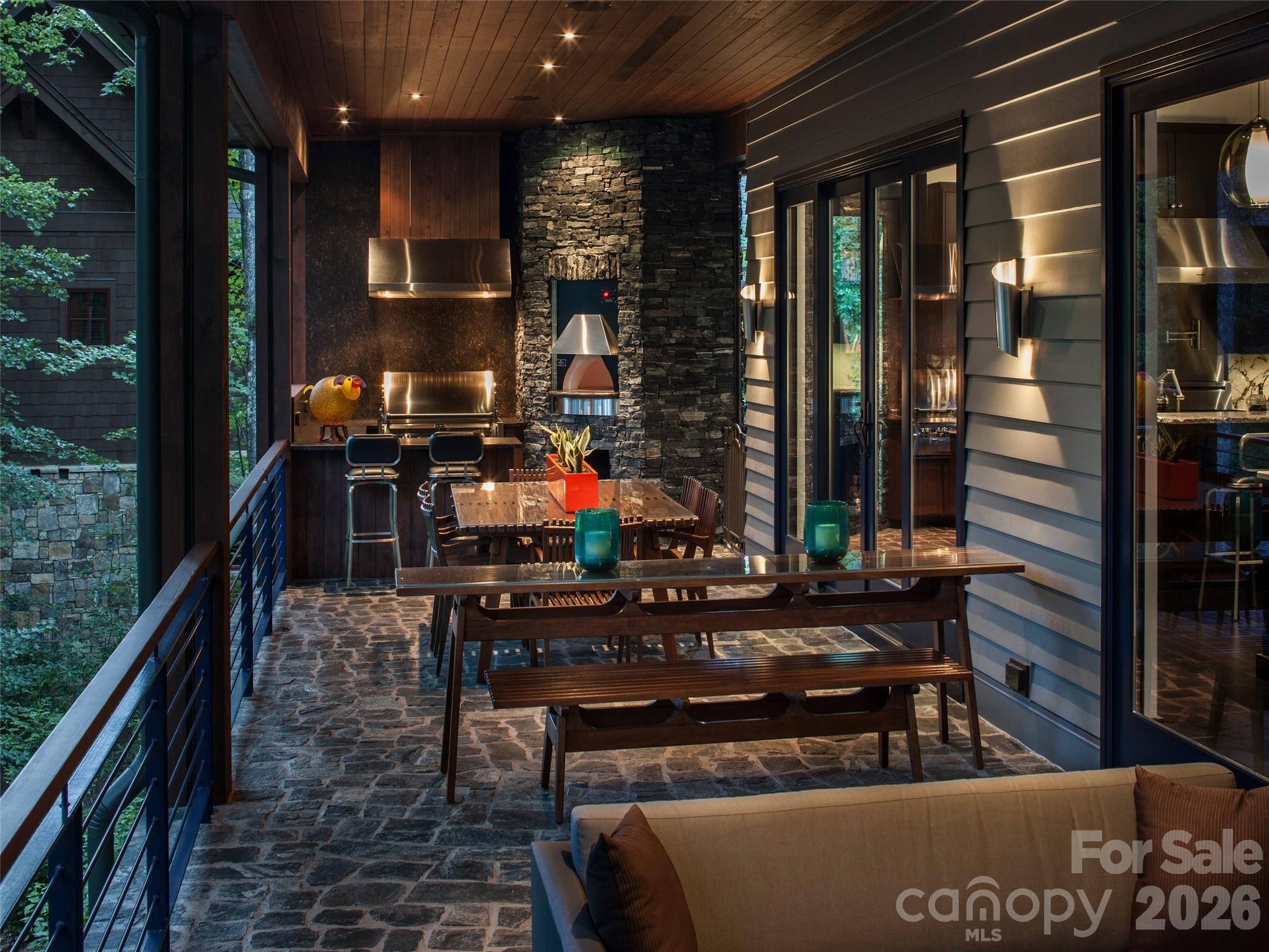 32 Brookline Drive — Asheville
