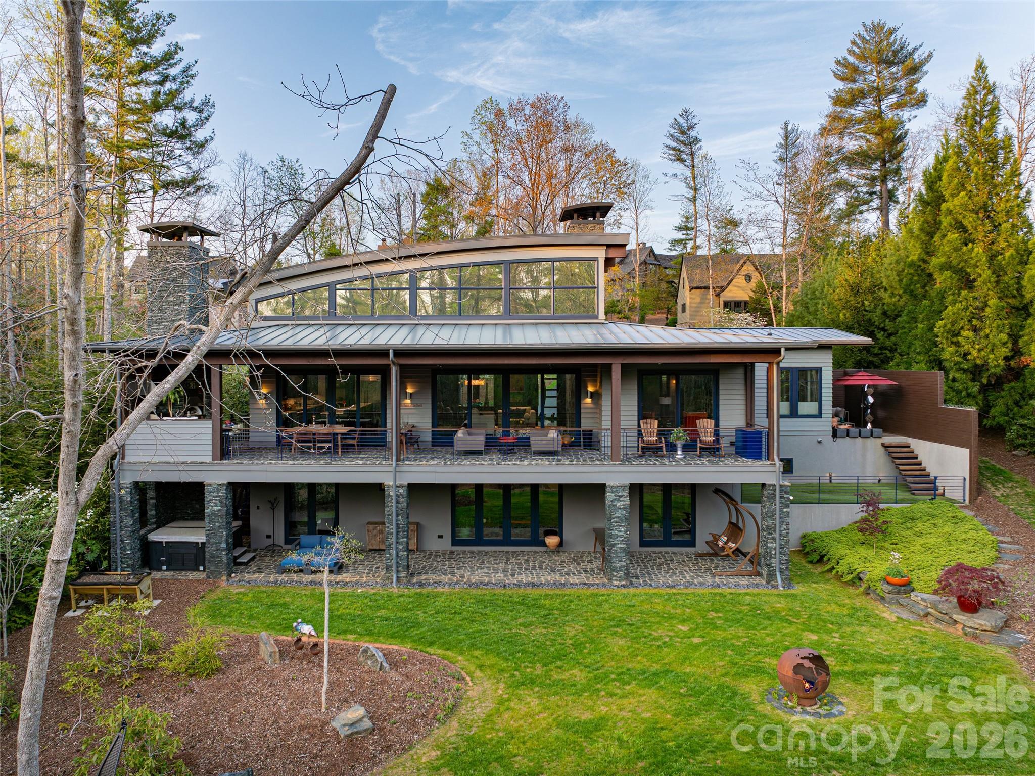 32 Brookline Drive — Asheville