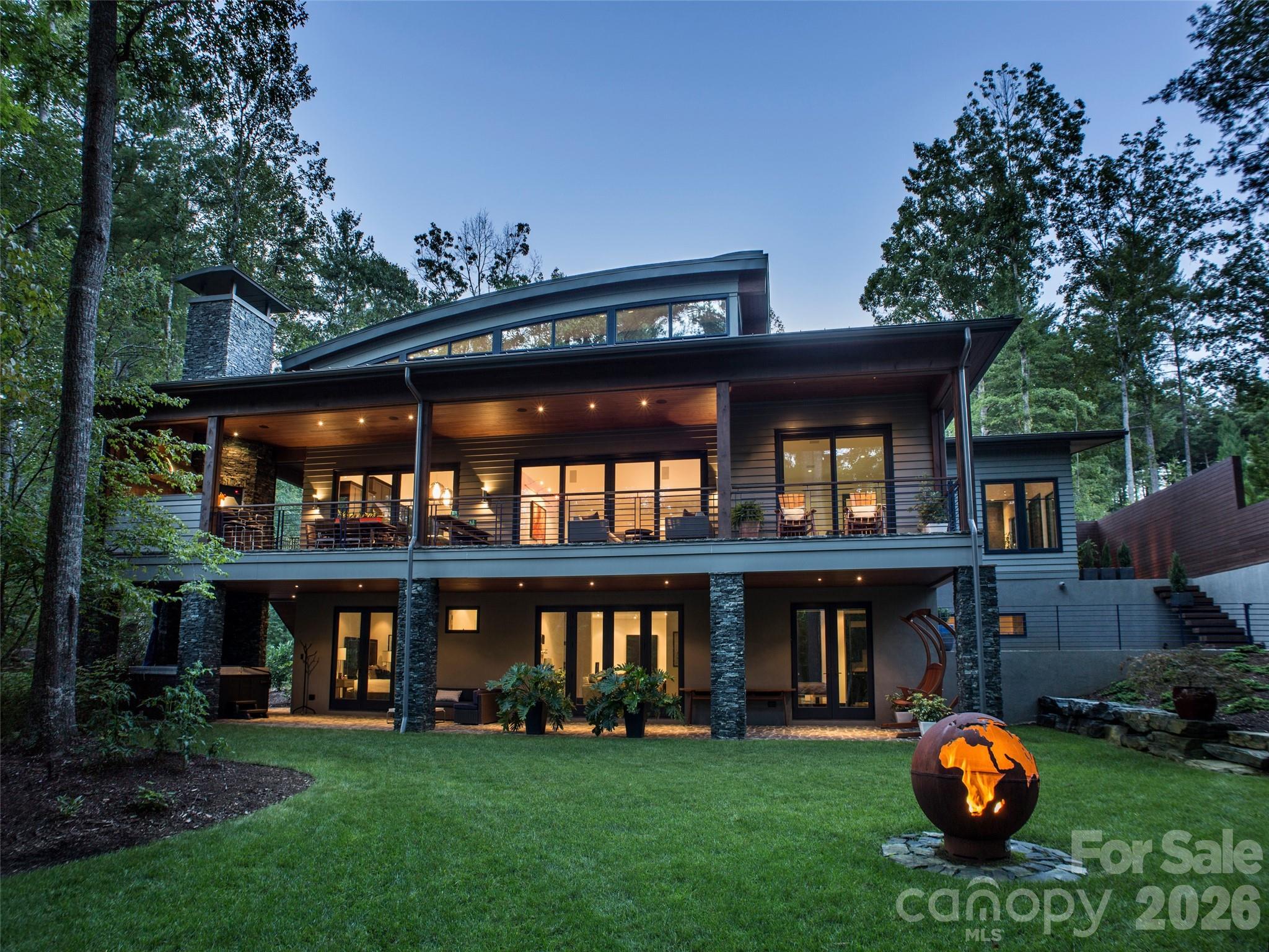 32 Brookline Drive — Asheville