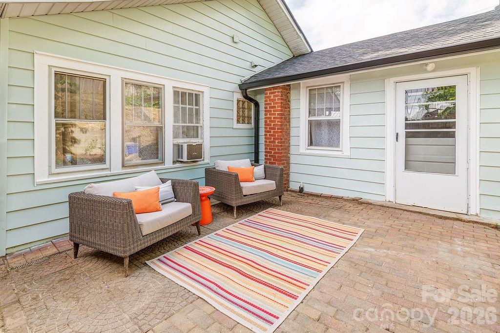 3 Irving Street — Asheville