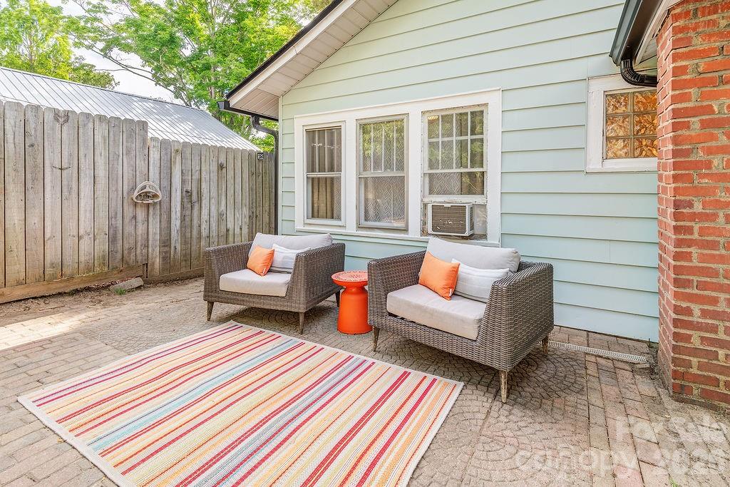 3 Irving Street — Asheville