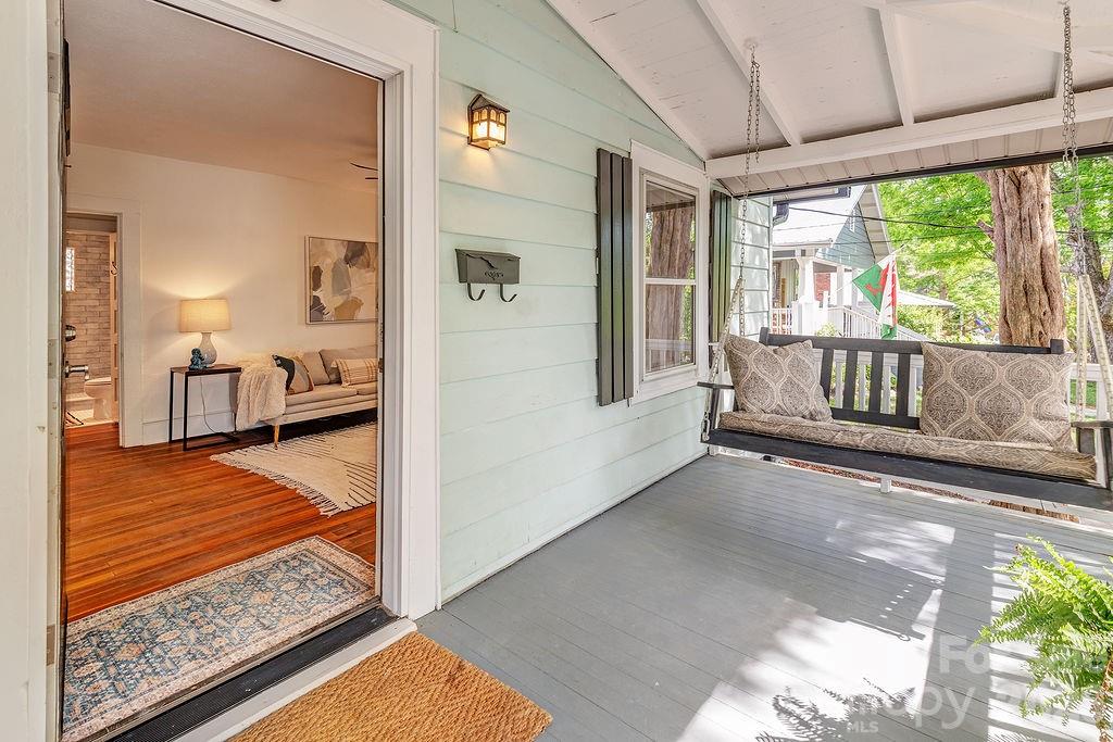 3 Irving Street — Asheville