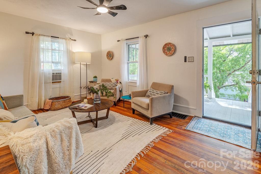 3 Irving Street — Asheville