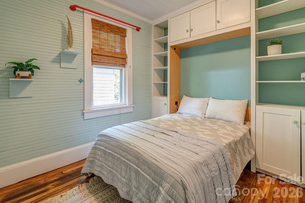33 Green Oak Road — Asheville