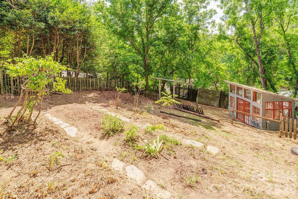 33 Green Oak Road — Asheville