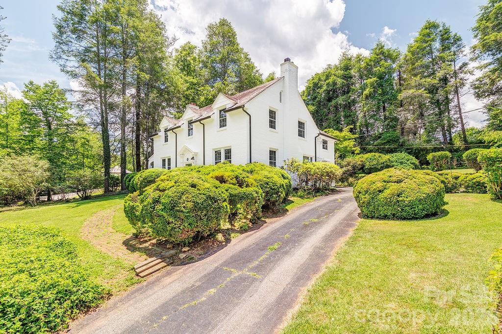88 Bear Creek Road — Asheville