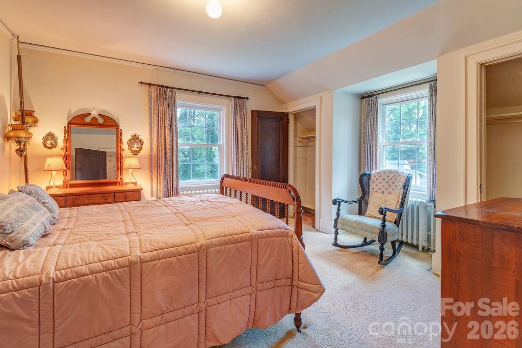 88 Bear Creek Road — Asheville