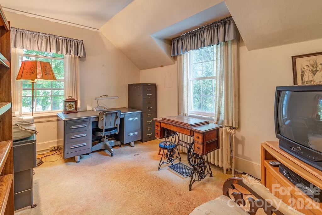 88 Bear Creek Road — Asheville