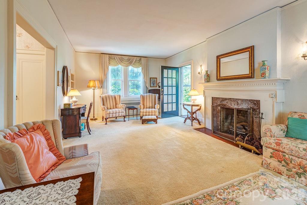 88 Bear Creek Road — Asheville