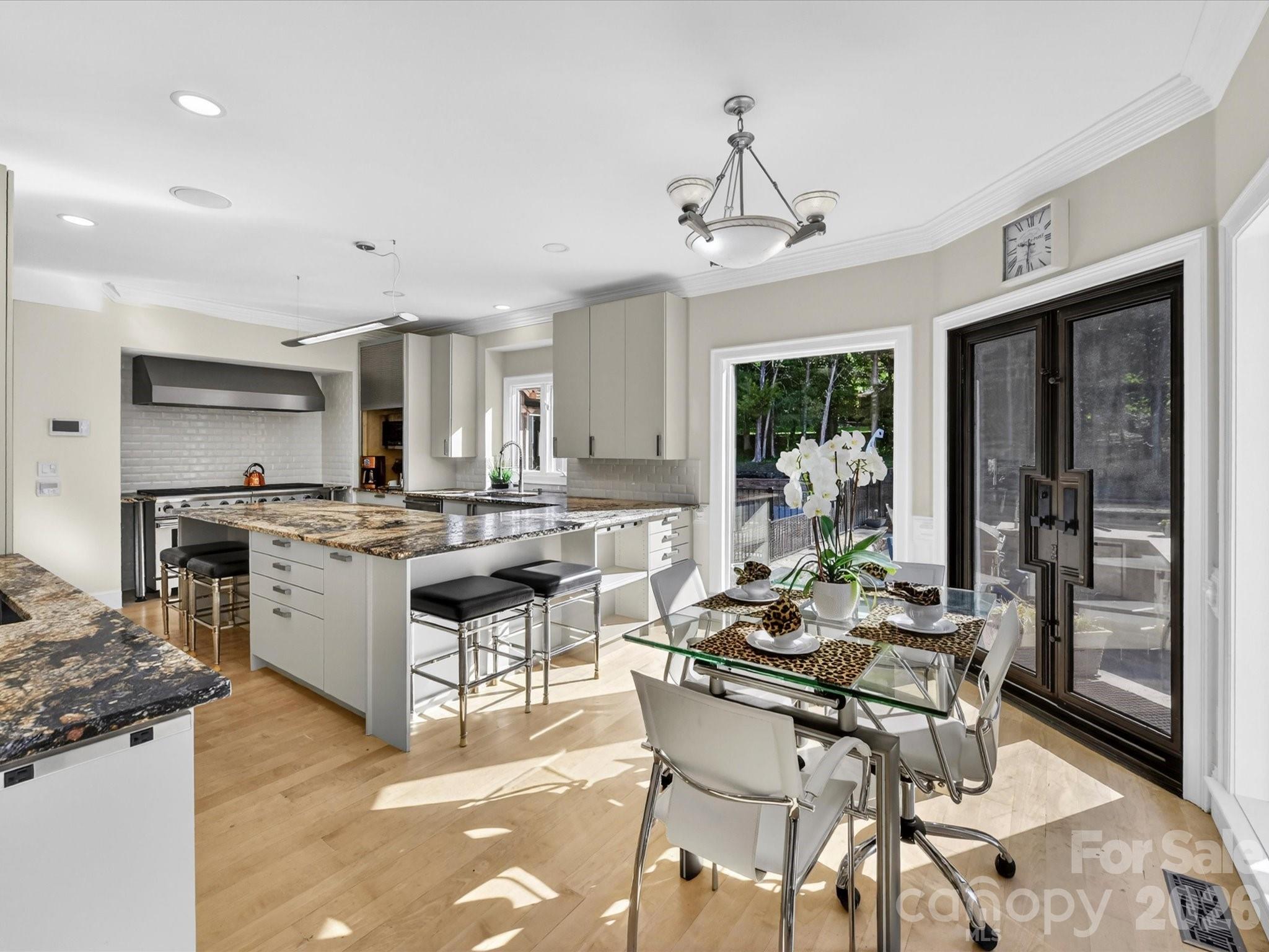 2723 Providence Pine Lane — Charlotte