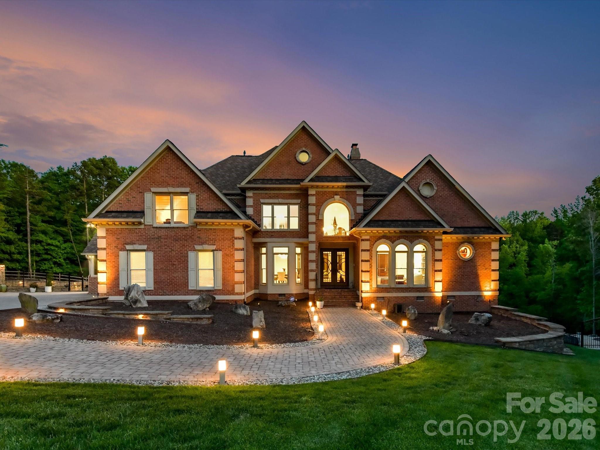 2723 Providence Pine Lane — Charlotte