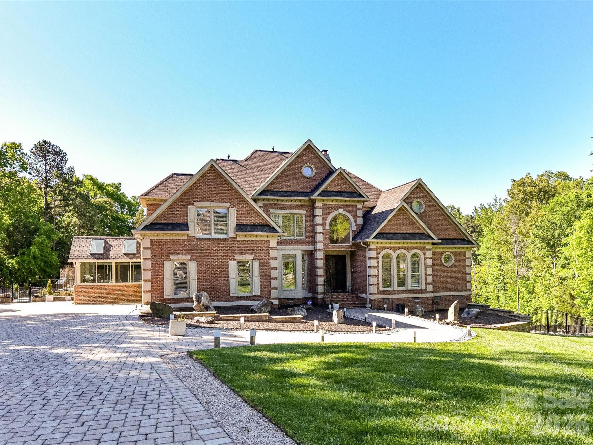 2723 Providence Pine Lane — Charlotte