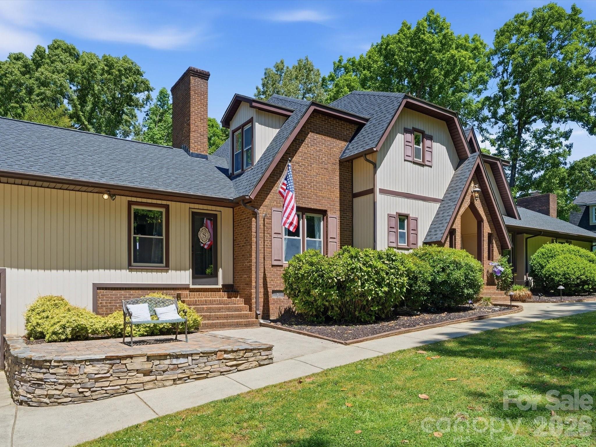 2637 Rolling Hills Drive — Monroe