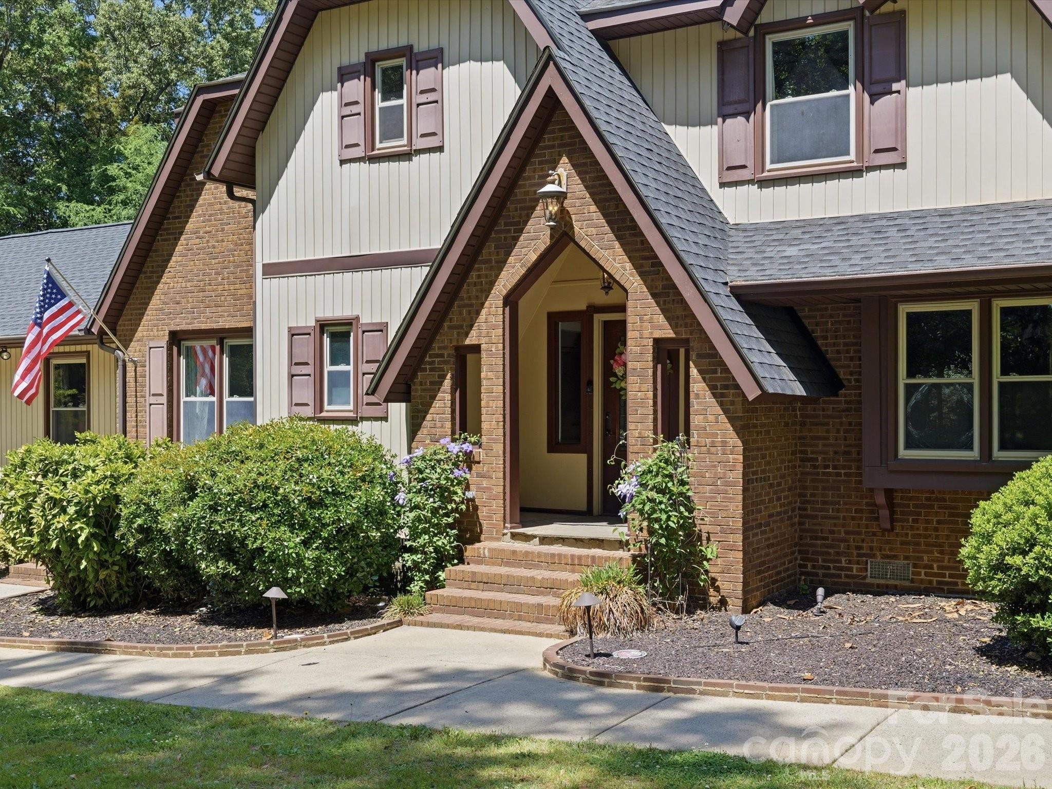 2637 Rolling Hills Drive — Monroe
