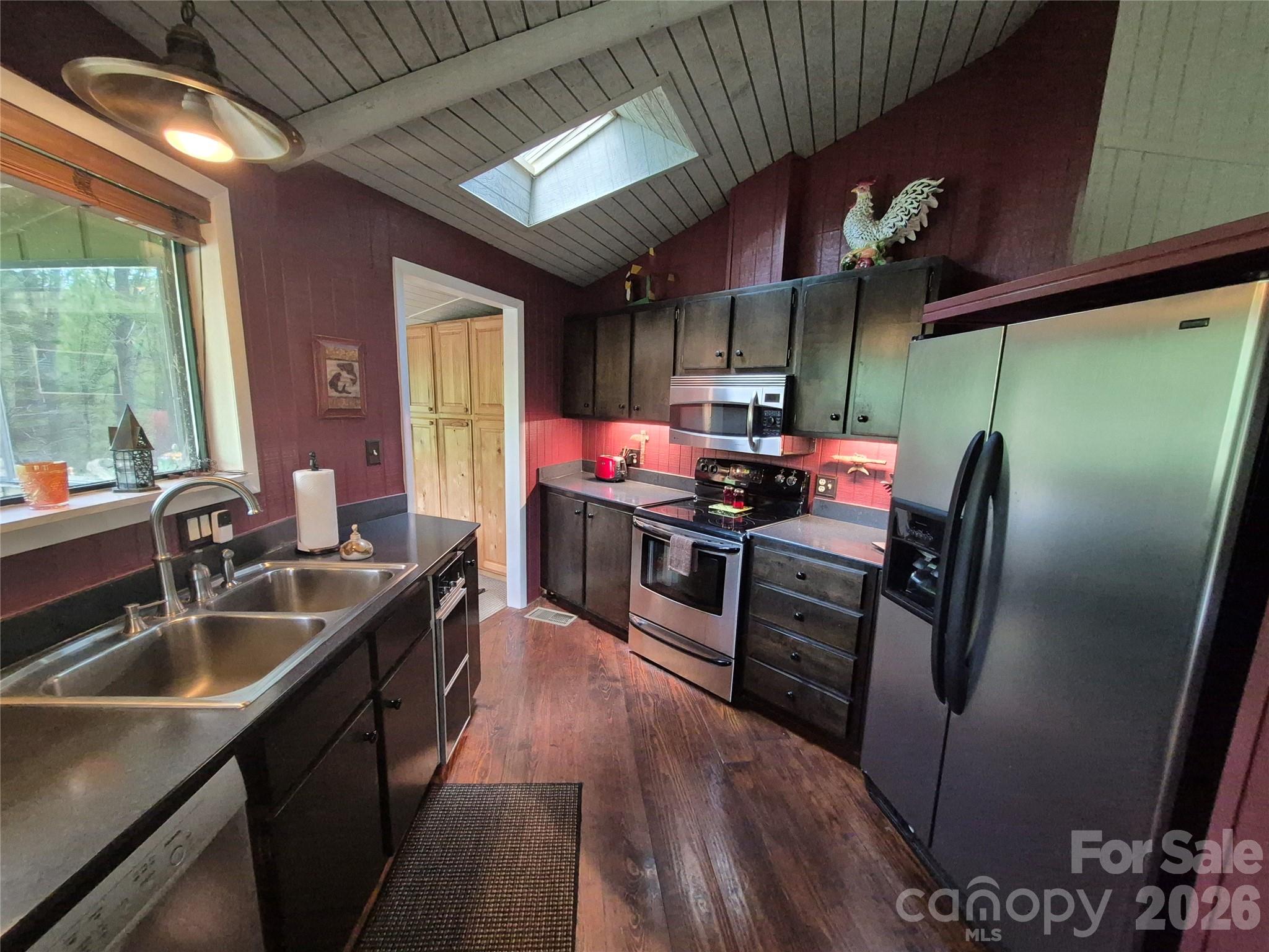 623 Country Club Drive — Canton