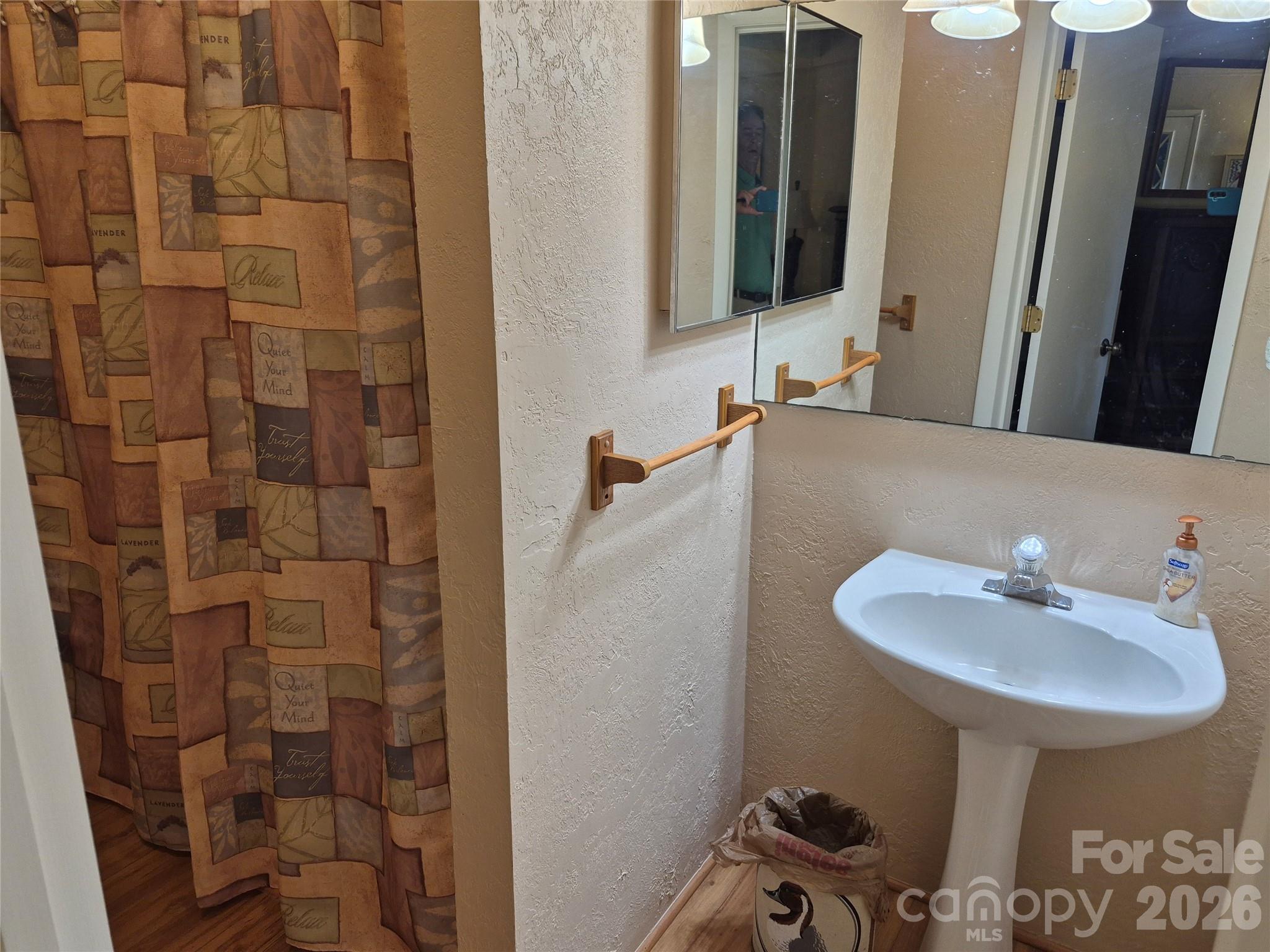 623 Country Club Drive — Canton