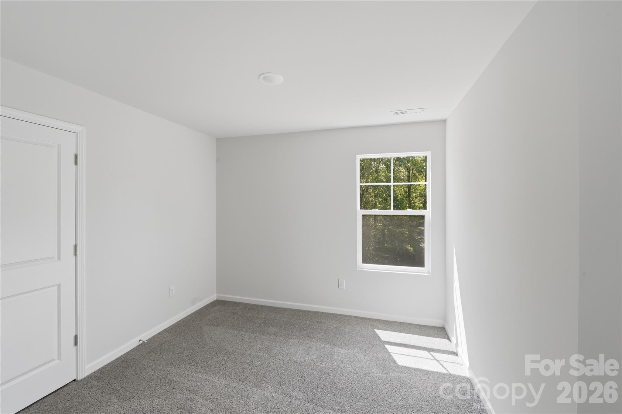 5156 Mark Drive NE — Hickory