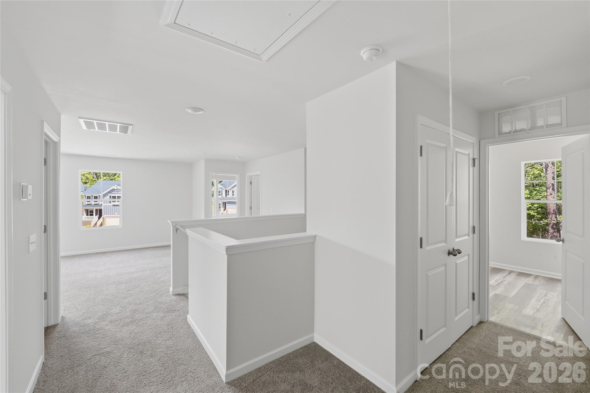 5156 Mark Drive NE — Hickory