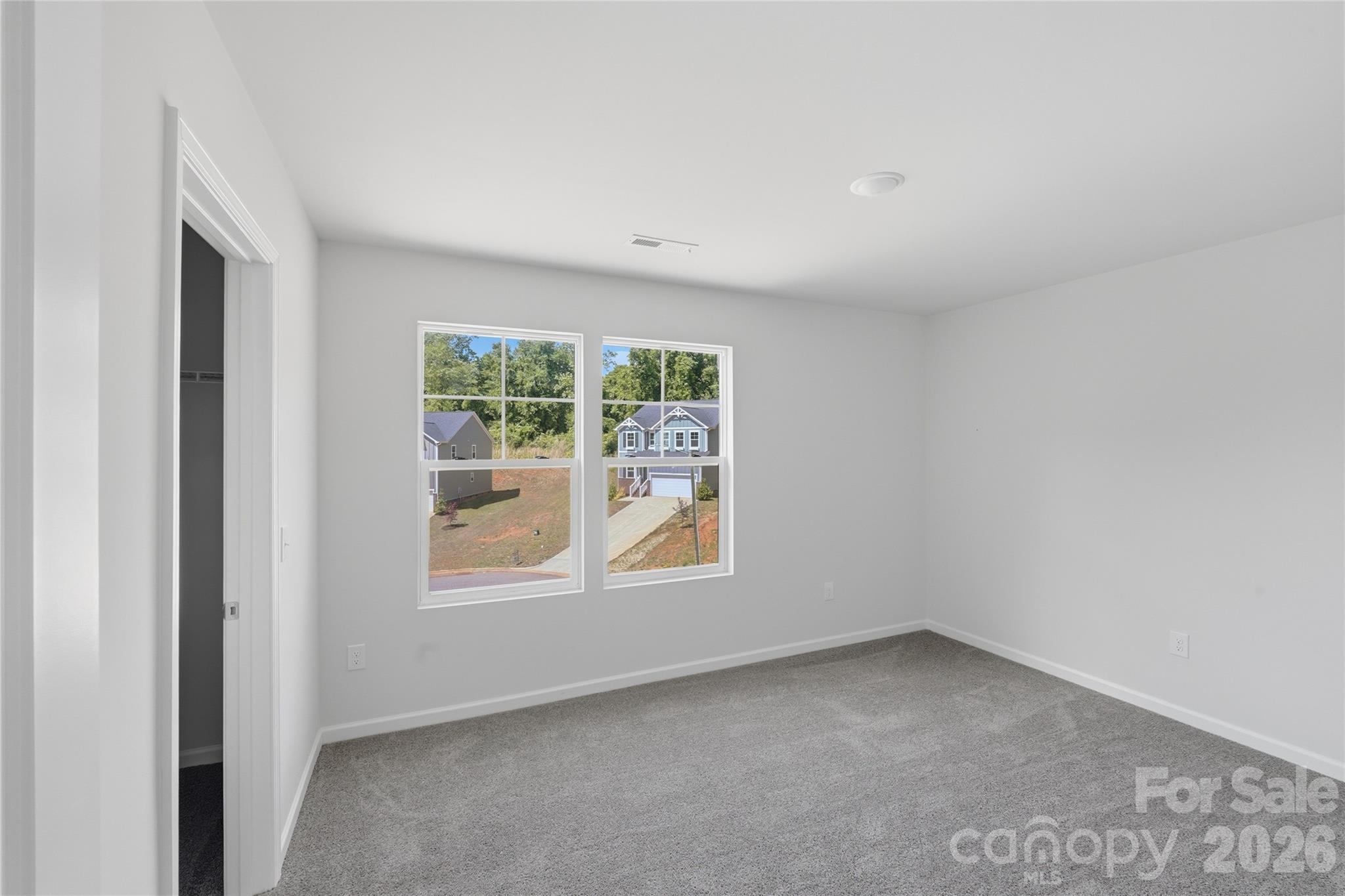 5156 Mark Drive NE — Hickory