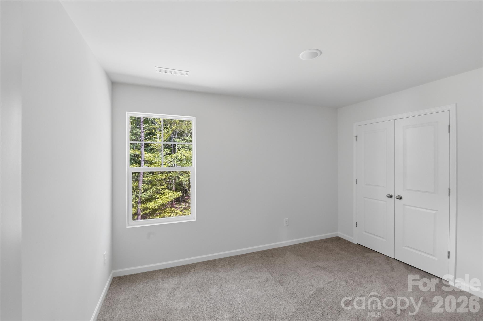 5156 Mark Drive NE — Hickory