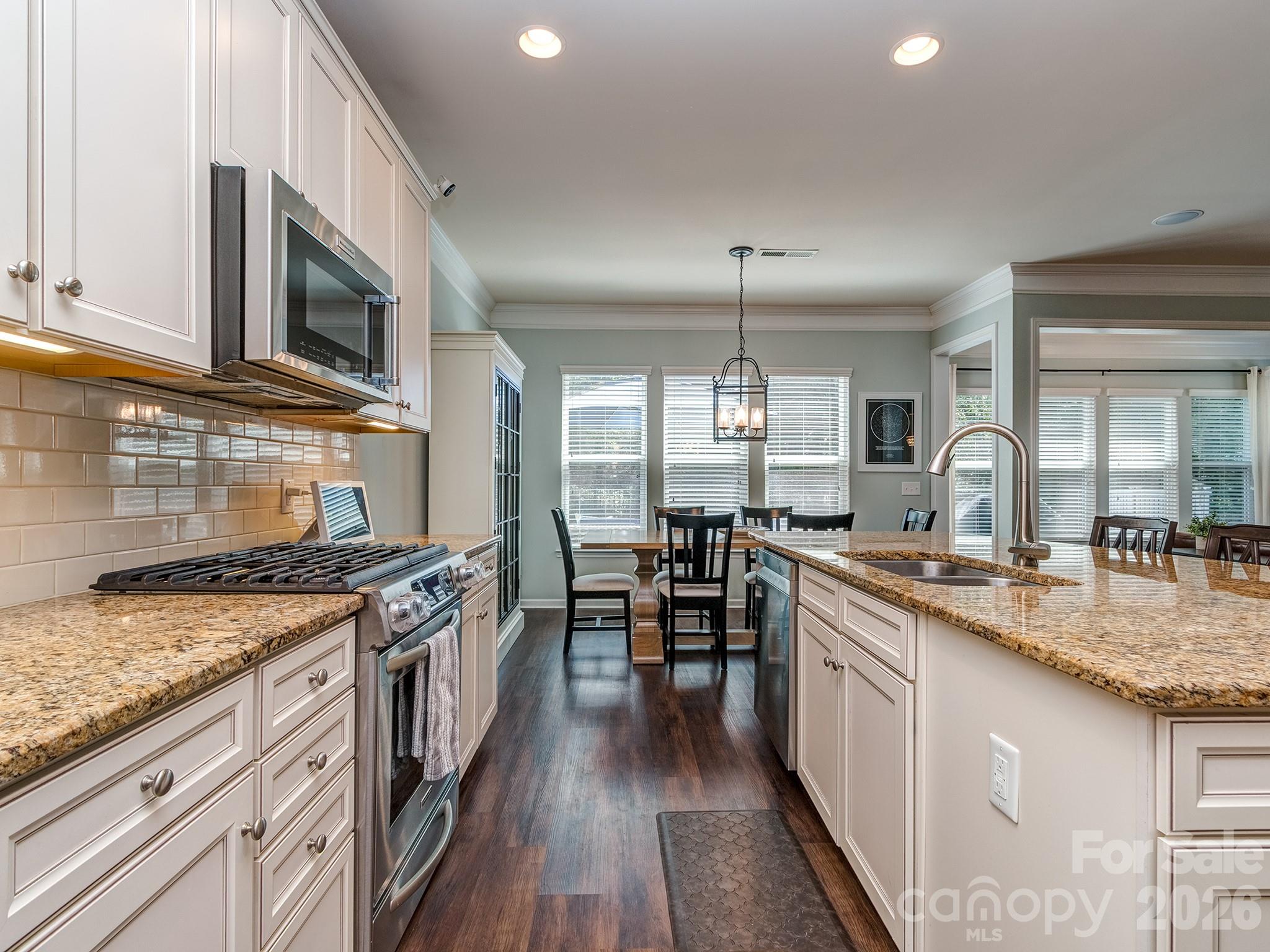 1726 Royal Gorge Avenue — Charlotte