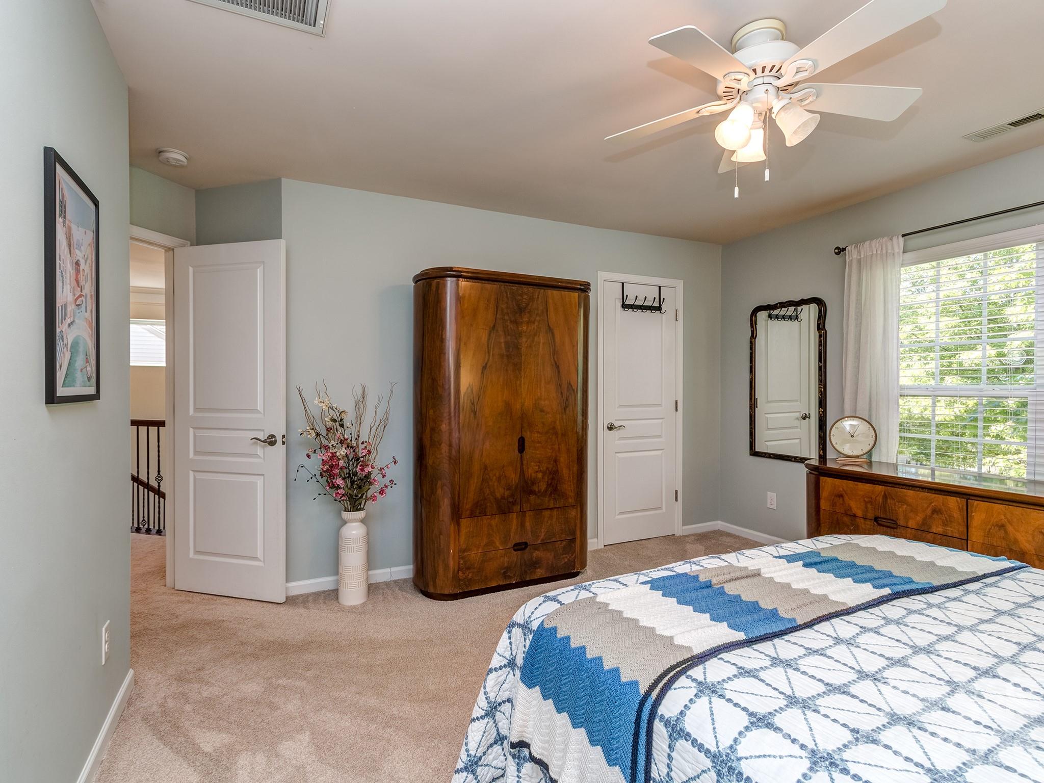 1726 Royal Gorge Avenue — Charlotte