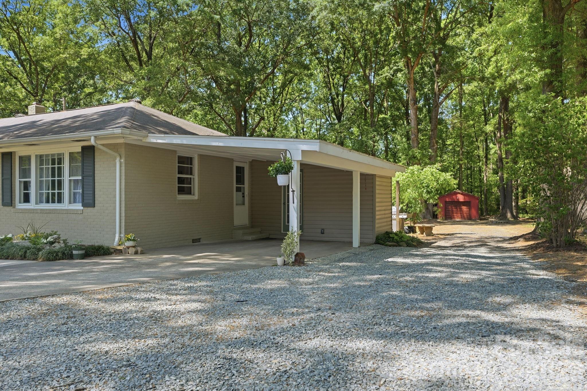 2522 Doster Road — Monroe