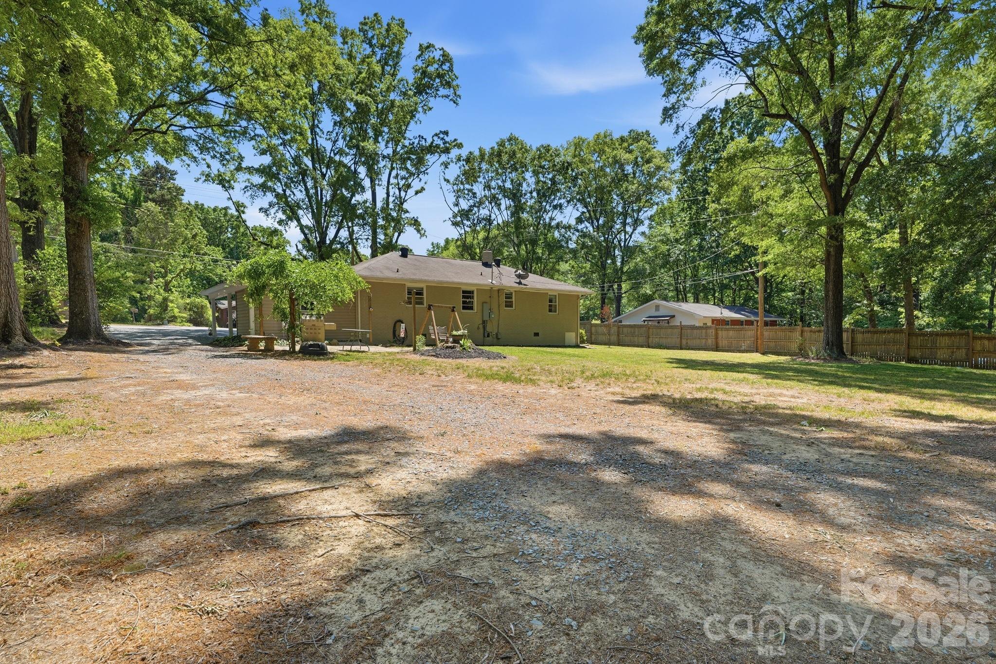 2522 Doster Road — Monroe