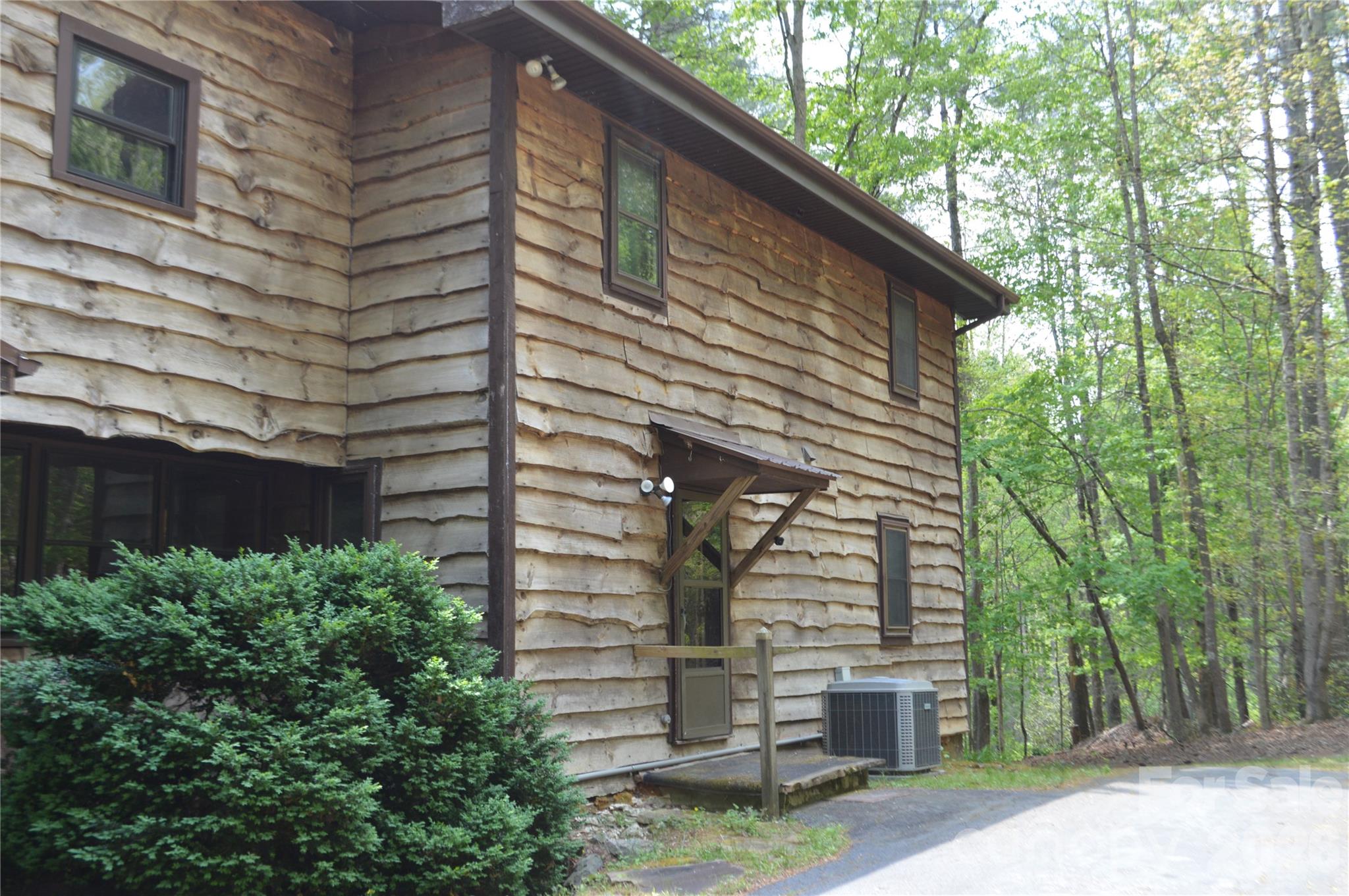 300 Good Neighbor Lane — Brevard