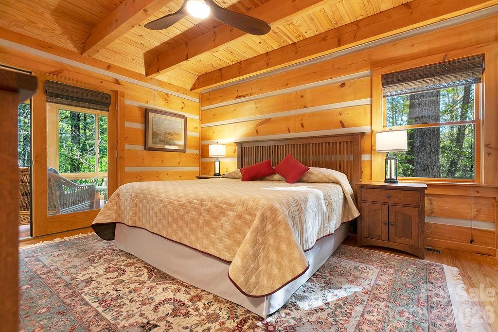 380 Cedar Lane — Brevard