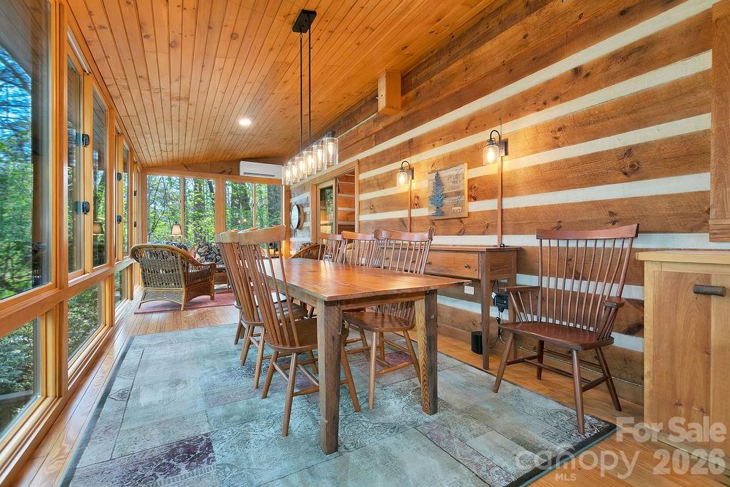 380 Cedar Lane — Brevard