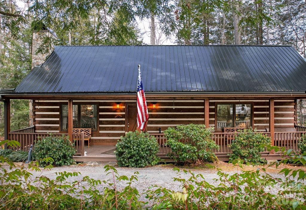 380 Cedar Lane — Brevard