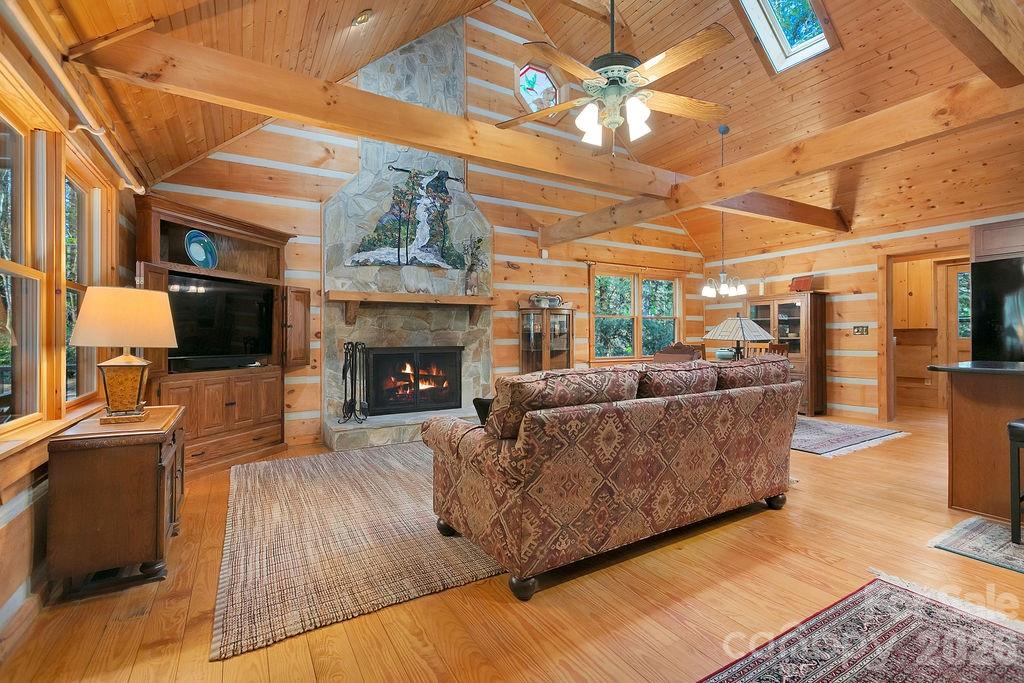 380 Cedar Lane — Brevard