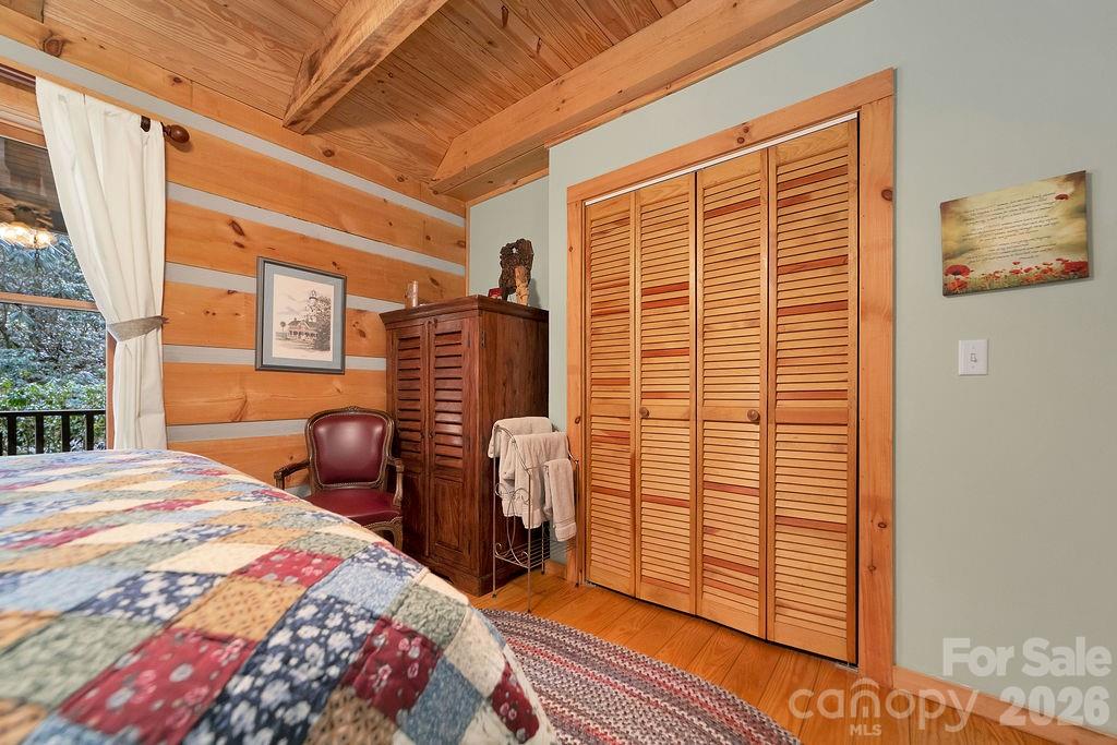 380 Cedar Lane — Brevard