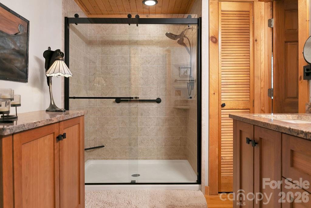 380 Cedar Lane — Brevard