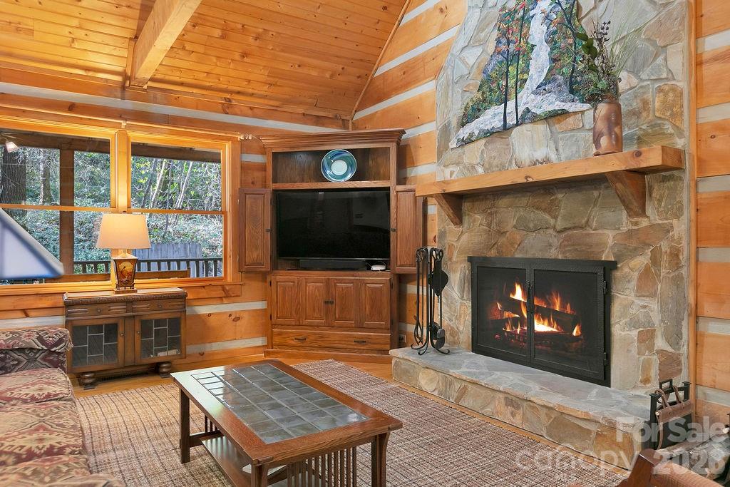 380 Cedar Lane — Brevard