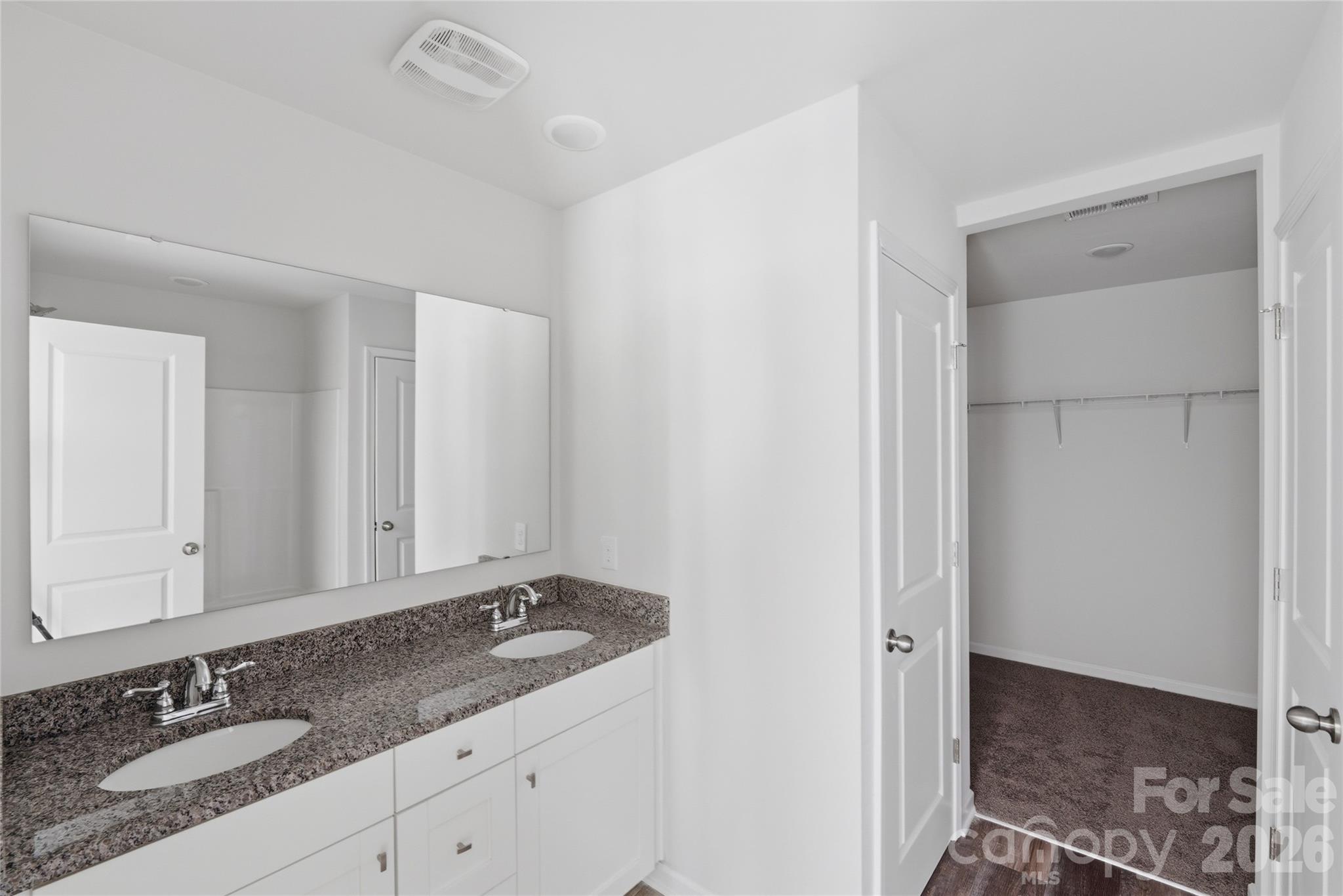 5145 Mark Drive NE — Hickory